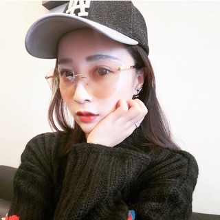 Kính xi ốc mũi tên