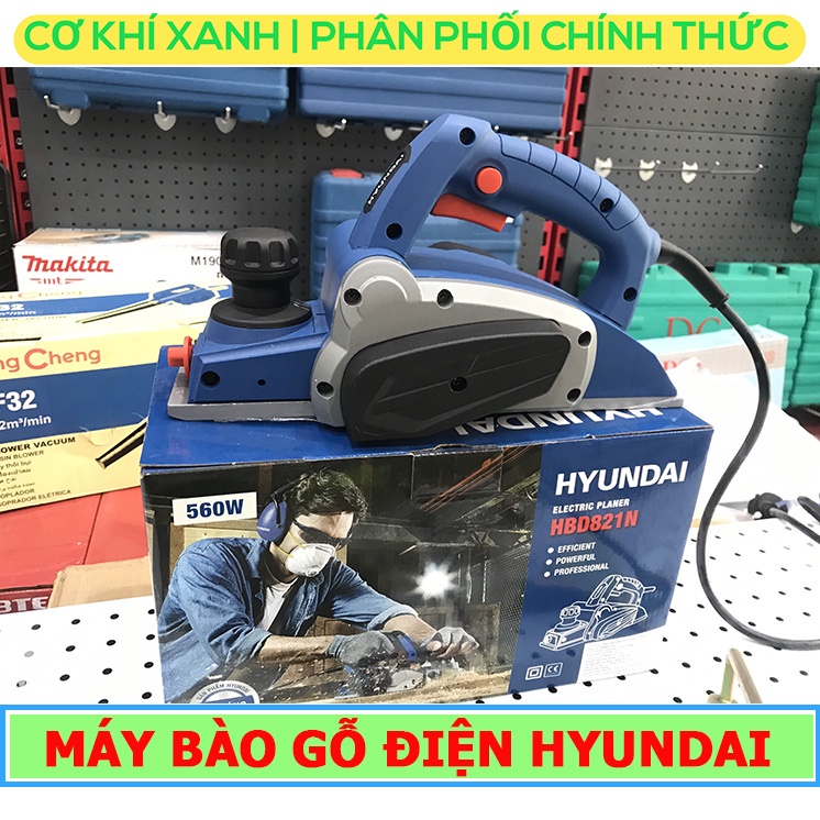 Máy bào gỗ cầm tay Hyundai HBD821N