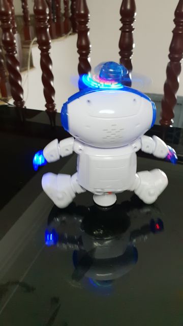 Đồ chơi Robot chạy Pin biết nhảy biết hát ( có video)