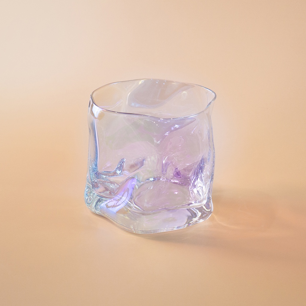 Ly rượu thuỷ tinh trong suốt và màu hologram cầu vồng
