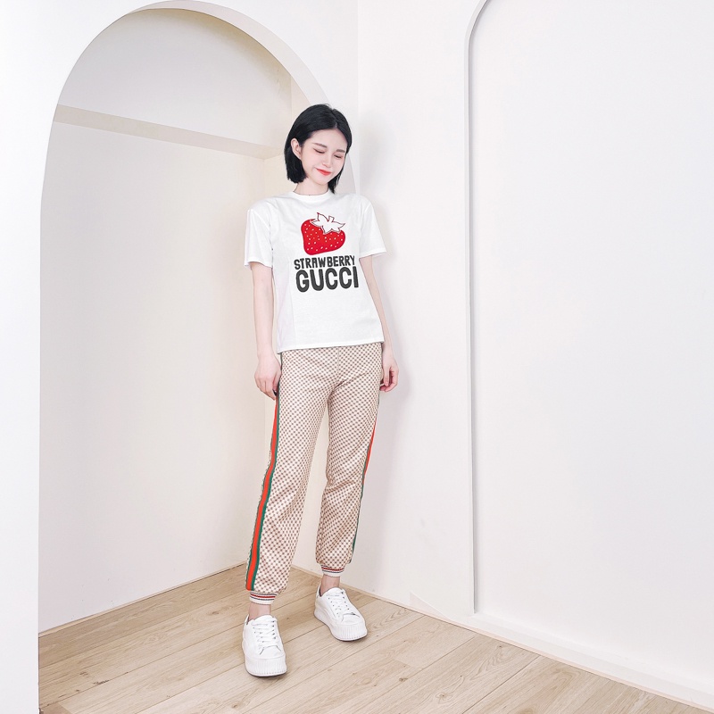 Hàng Có Sẵn Áo Thun cotton Tay Ngắn Họa Tiết Trái Dâu Thương Hiệu GUCCI Dành Cho Nam Và Nữ