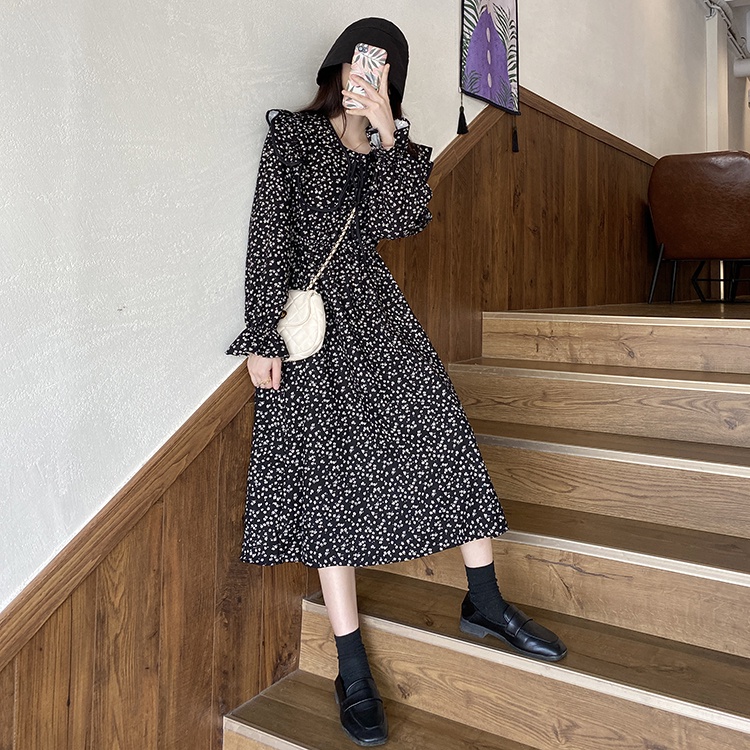 Đầm hoa nhí cổ búp bê dễ thương