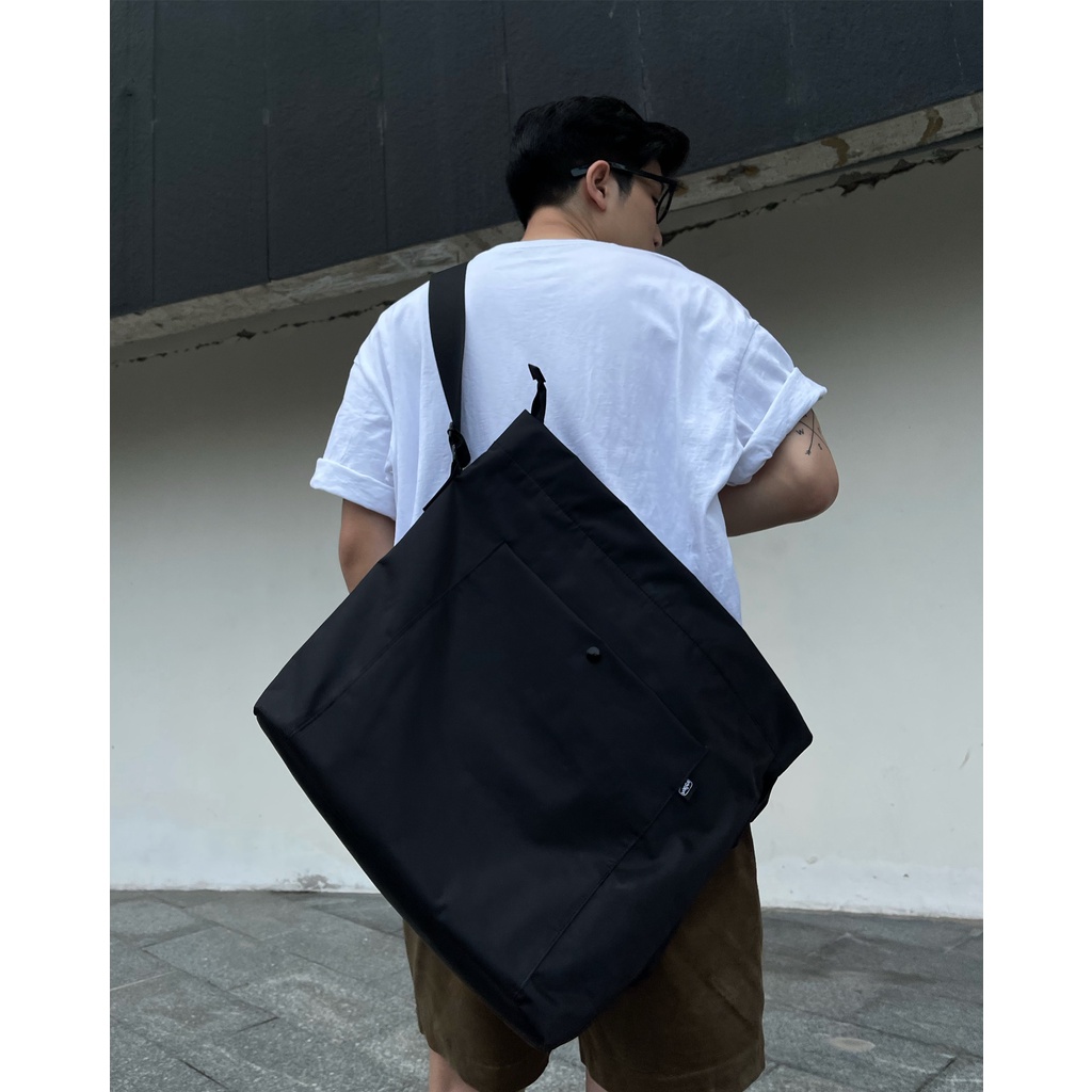 ICHIGO - Túi đeo chéo vải dù oversize ALL IN BAG