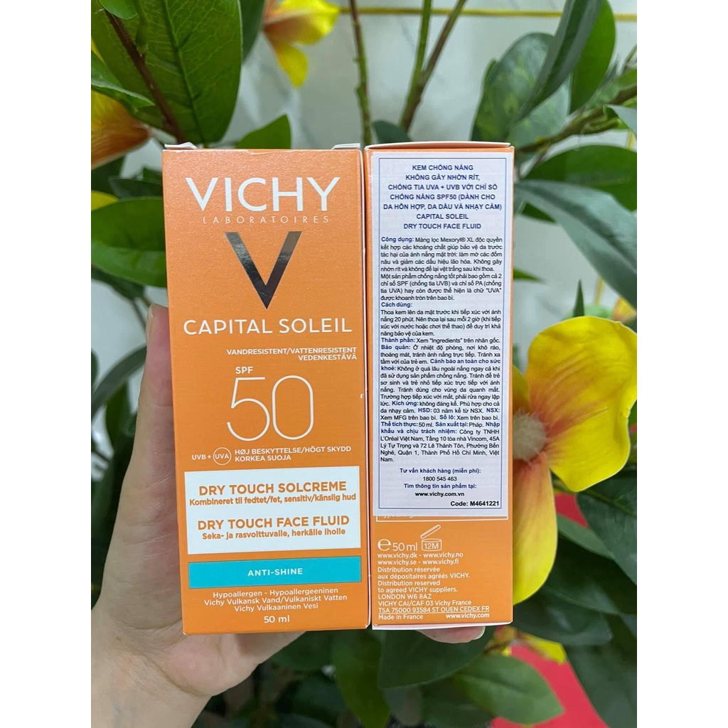 Kem Chống Nắng Vichy Kiềm Dầu Khong gây nhờn rít SPF50+ Capital Soleil Mattifying 3in1 50ml