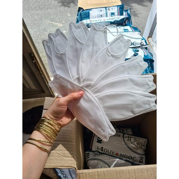 thùng 300 cái khẩu trang kf94  HOÀNG MINH