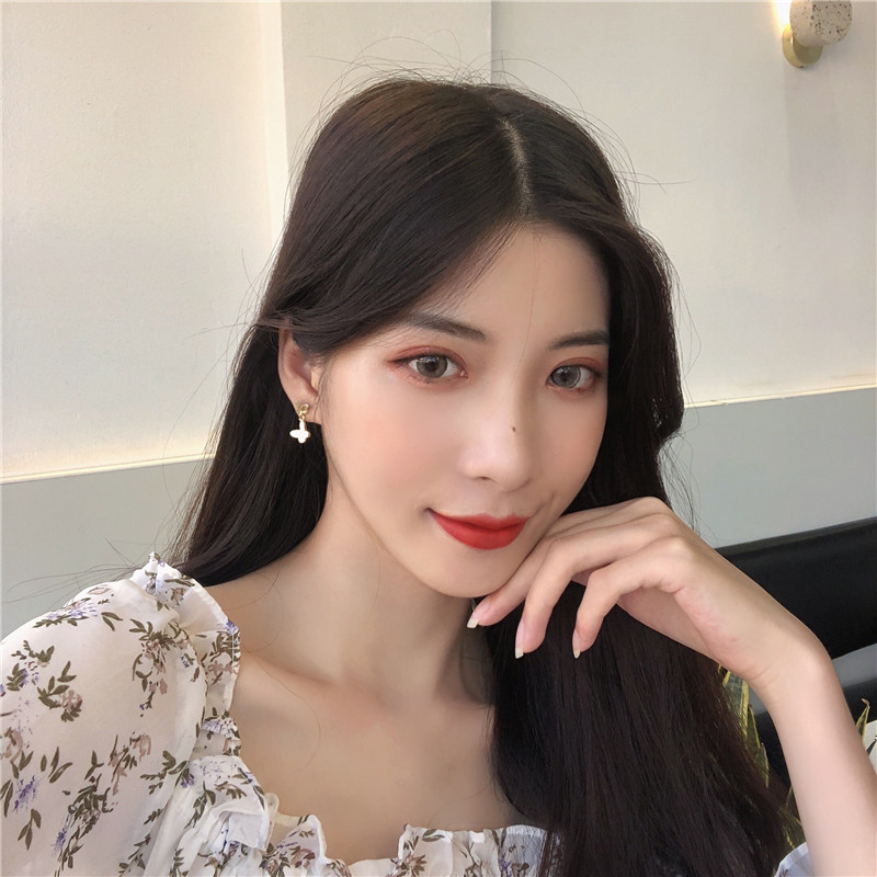 Khuyên Tai Mạ Bạc 925 Hình Bướm Xinh Xắn Phong Cách Hàn Quốc