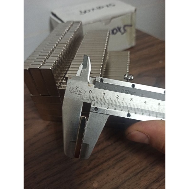 Nam châm viên 30x10x5mm, nam châm trắng lực hút siêu mạnh