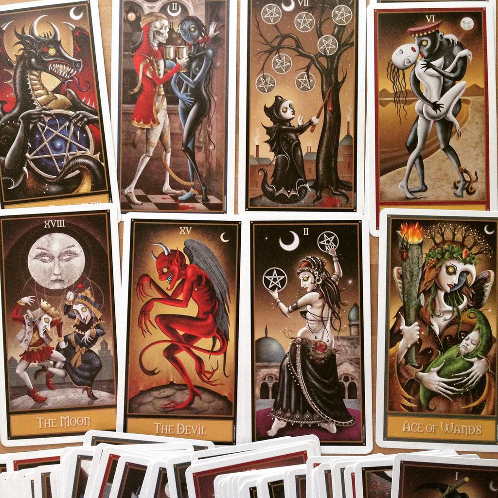 Bộ bài Deviant Moon Tarot Deck Deluxe Edition - Phiên bản có viền