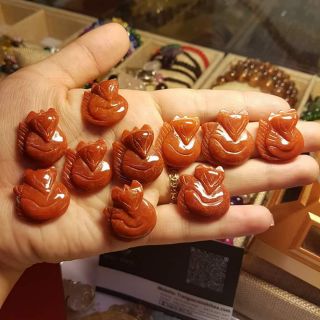 Hồ ly và tỳ hưu ngọc cẩm huyết