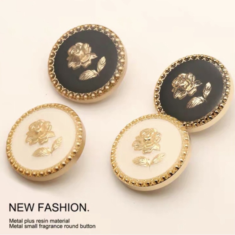 Set 5 Nút Tròn Bằng Kim Loại Họa Tiết Hoa Trắng Đen Phong Cách Vintage Dành Cho Áo Khoác Cardigan