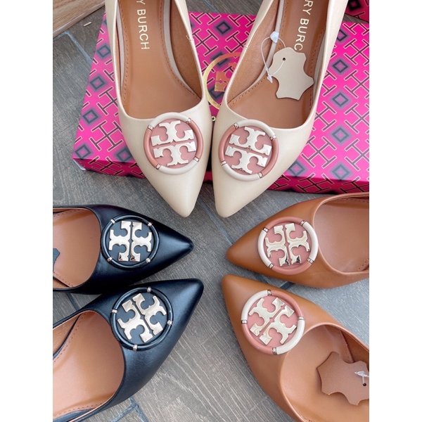 Giầy bít nhọn tory