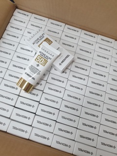 Kem chống nắng Active Silky Sun Cream