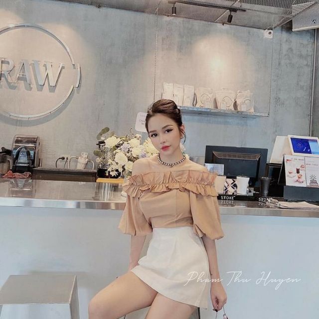 ÁO TRỄ VAI TAY PHỒNG