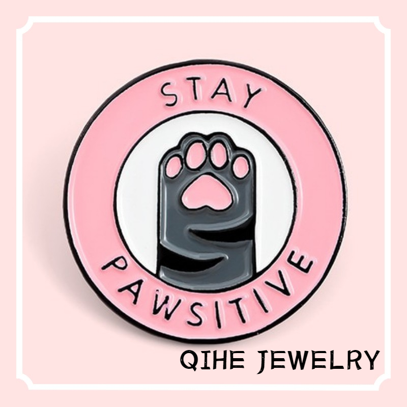Ghim cài áo QIHE JEWELRY hình chân mèo hoạt hình dễ thương và xinh xắn