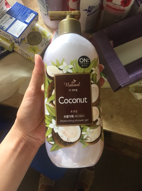 Sữa tắm on the Body Hàn Quốc 500ml