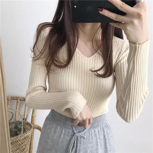 Áo len tăm nữ cổ tim