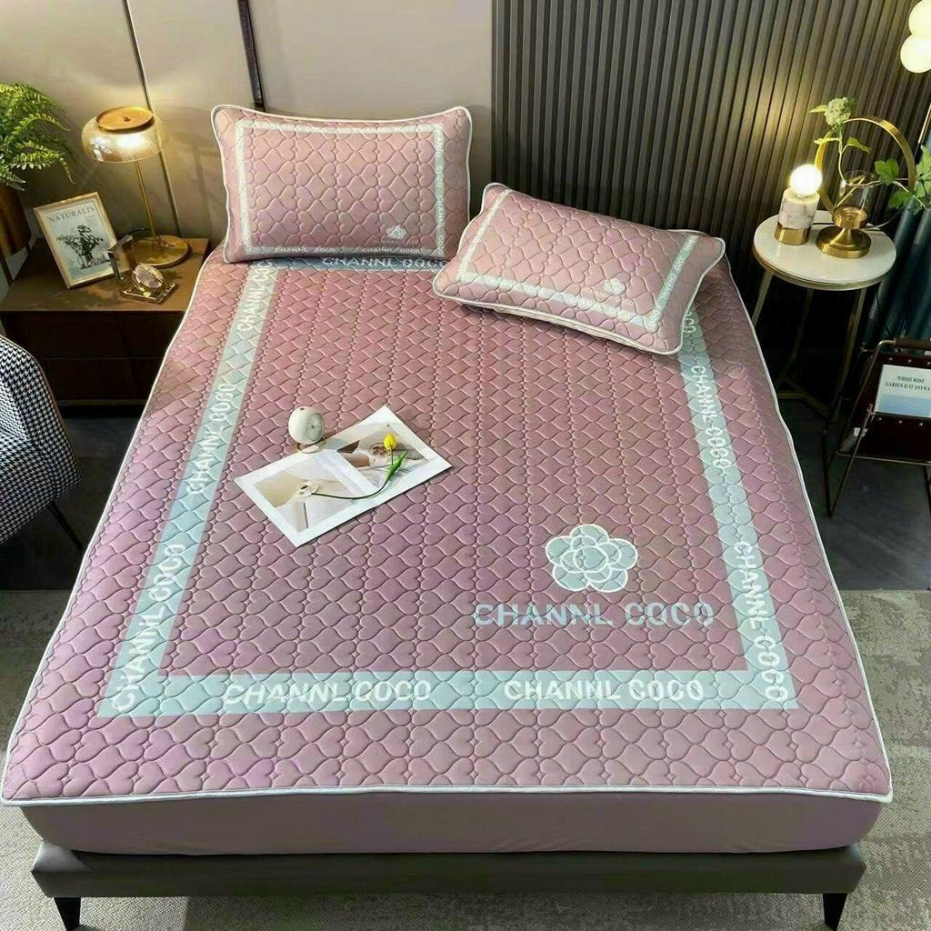 Chiếu Điều Hòa 5D Bọc Chun Thương Hiệu Chanel COCO 2023 ( kèm 2 vỏ gối)