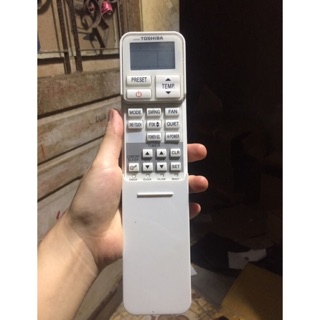 Điều khiển điều hoà Toshiba