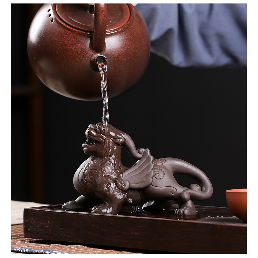Tượng tỳ hưu, tượng cóc 3 chân ngậm tiền, thiềm thừ phong thủy may mắn bằng gốm tử sa  cao cấp