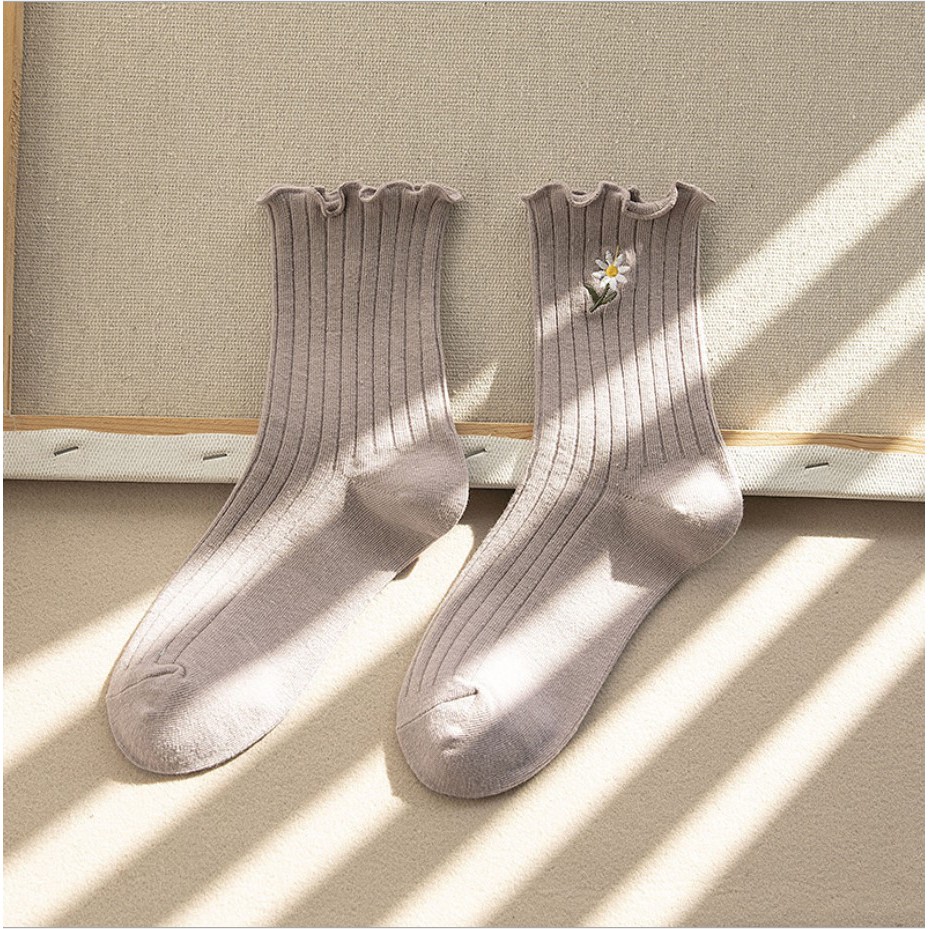 Tất aimin cao cổ thêu hoa