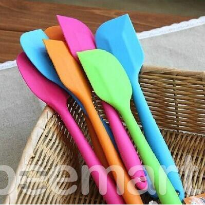 Thìa Trộn Bột, Vét Bột Silicon Chịu Nhiệt - Spatula màu sắc 28cm