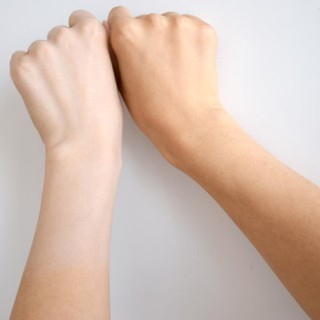 Lotion trắng da One Day Brightener