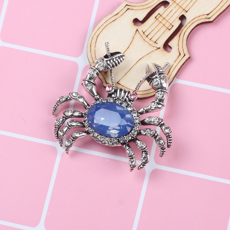 Cài Áo Hình Con Cua Hoạt Hình Đính Đá Thời Trang