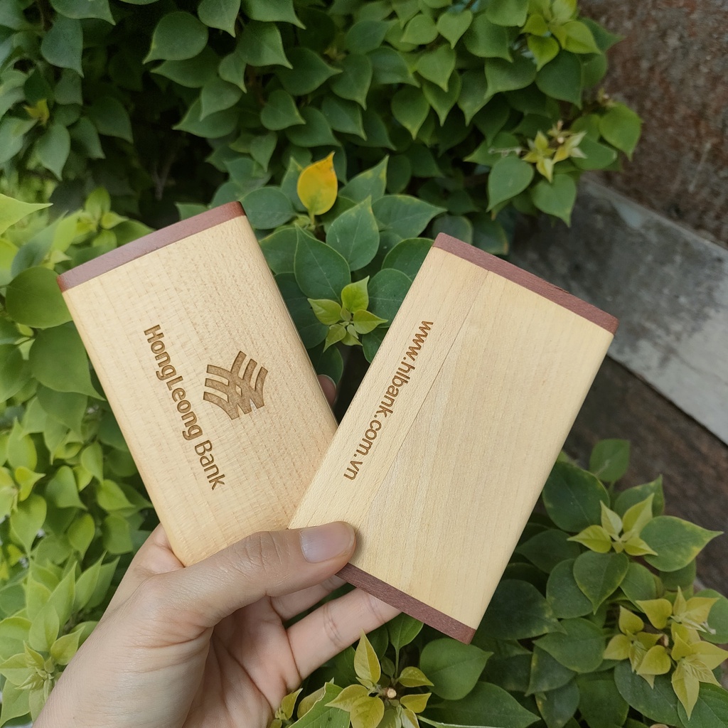 Hộp đựng danh thiếp gỗ khắc tên, logo theo yêu cầu
