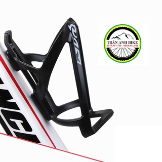 Giá treo bình nước xe đạp nhựa Guw