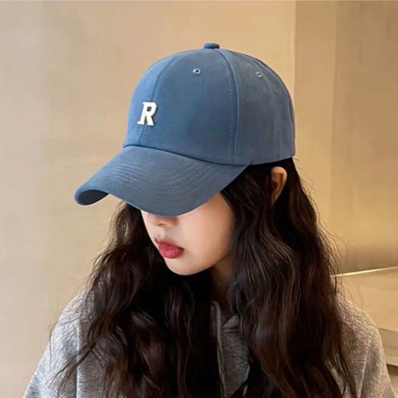 Mũ lưỡi trai in chữ R