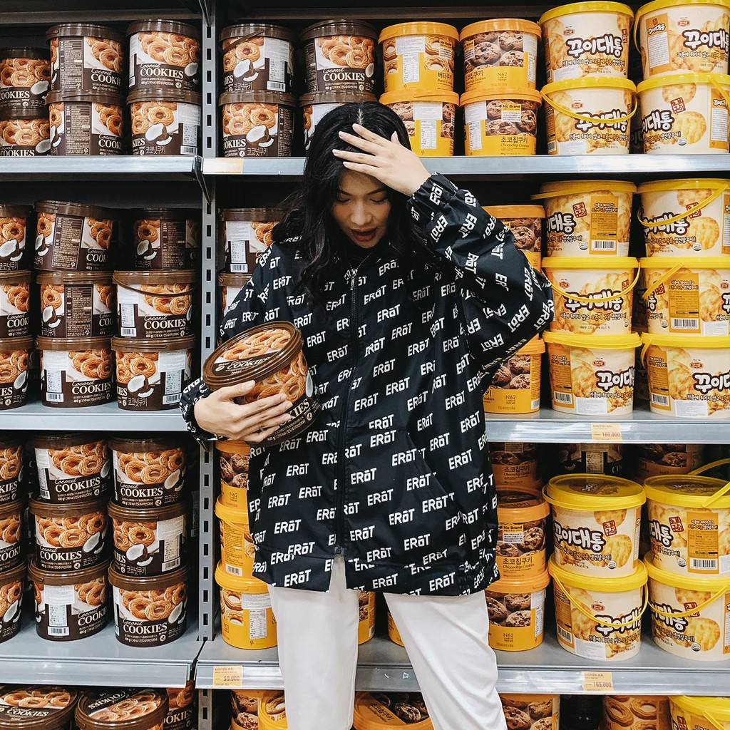 Áo Khoác Dù hai lớp in chữ erot cá tính _AKD erot clothing