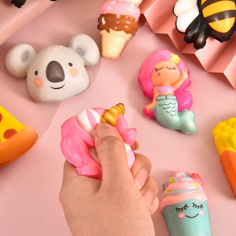 Đồ chơi squishy giảm căng thẳng hình bánh kem cầu vồng đáng yêu cho bé