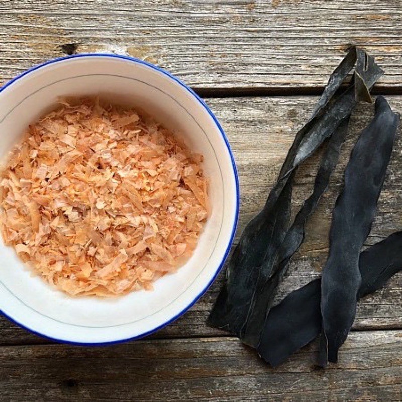 Combo Cá Bào + Tảo Bẹ Nấu Dashi Cho Bé Ăn Dặm Từ 6 Tháng