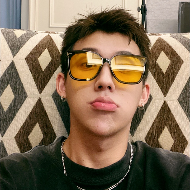 (KIQI-FASHION) COD Kính Mát Gọng Vuông Lớn Chống Tia UV Thời Trang Dành Cho Nam Và Nữ