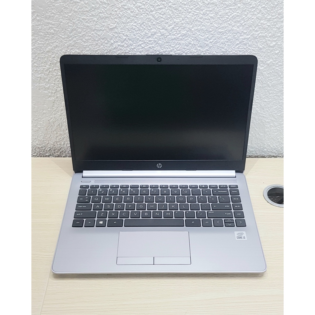 Laptop HP 240 G8 i3 1005G1/4GB/256GB/14"HD/Win 10 hàng mới chính hãng bảo hành 12 tháng FPT