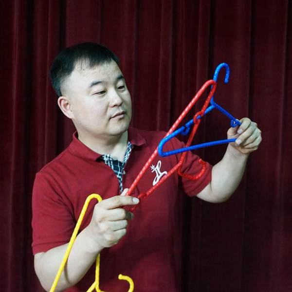 Đồ chơi dụng cụ ảo thuật cao cấp đến từ Hàn Quốc : Ju Yong Linking Hanger
