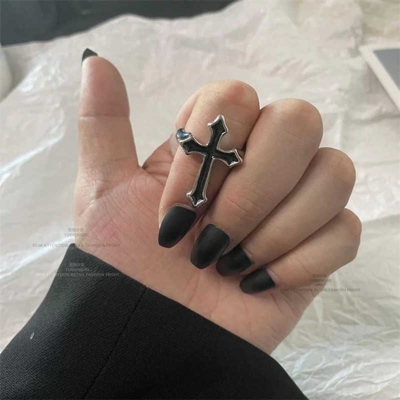 1 Nhẫn Hở Hình Thánh Giá Màu Đen Phong Cách Gothic Cổ Điển Cho Nam Và Nữ