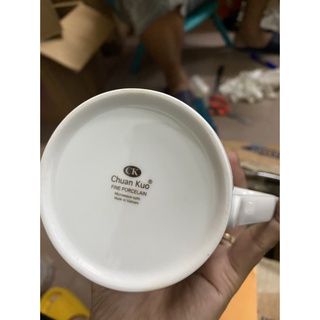 LY SỨ CÓ NẮP QUÀ TẶNG SỮA ENPLUS