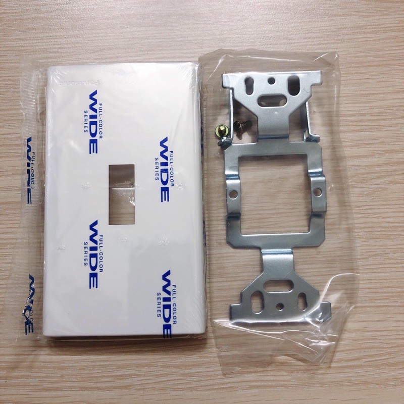 CB cóc chống rò PANASONIC - Mặt nạ Và Pass sắt