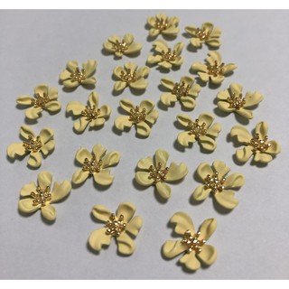 Hoa bột trang trí móng