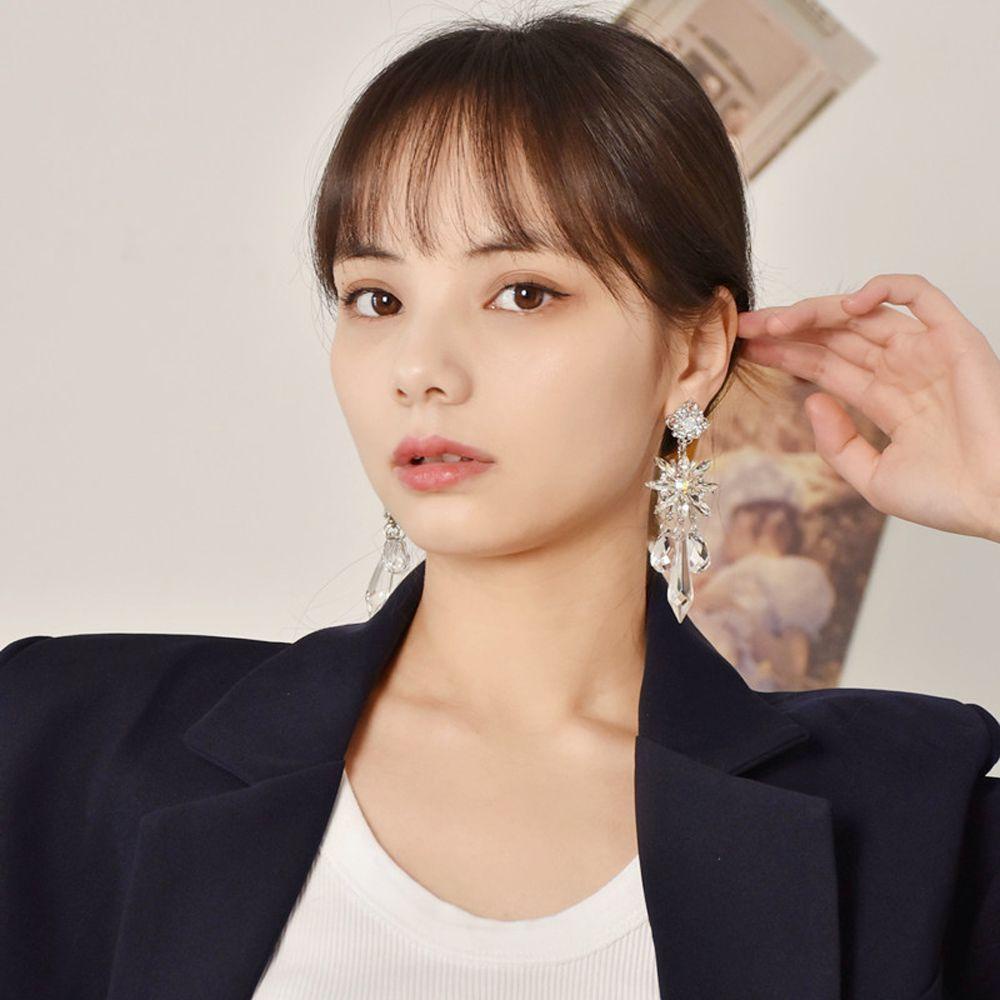 Bông Tai Tua Rua Hình Hoa Tuyết Thời Trang Phong Cách Hàn Quốc VANES1