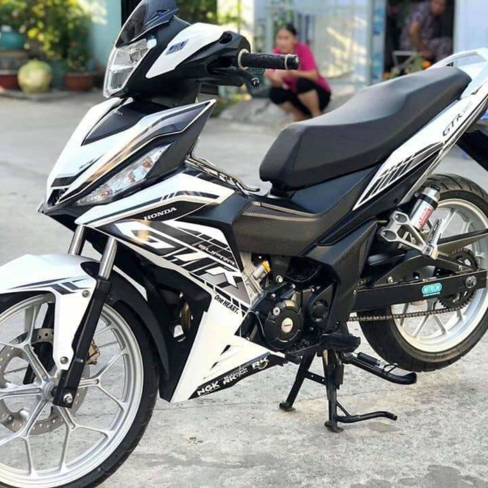 Bộ Tem xe Winner V1 tem rời cao cấp dán xe trắng