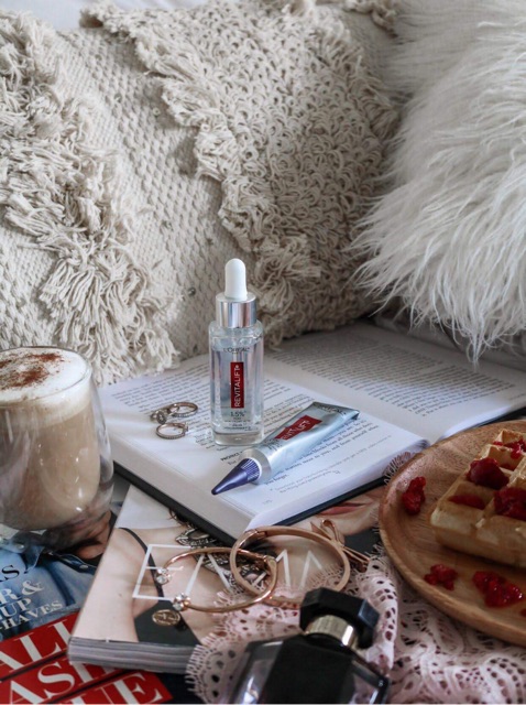 Serum dưỡng ẩm chống lão hoá da L’Oreal Paris Revitalift Derm Intensives 1.5% Pure Hyaluronic Acid30ml