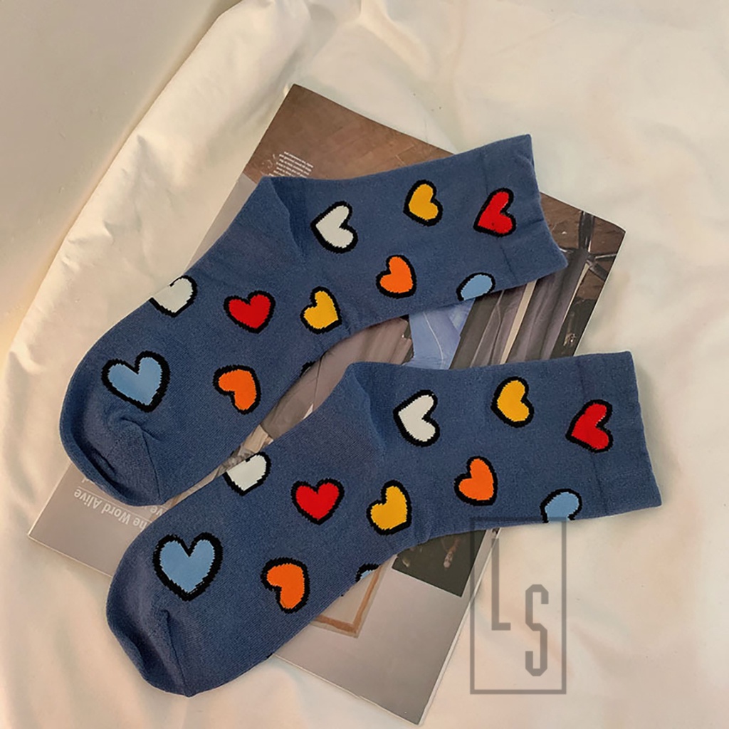 Vớ Cao Cổ Xuất Hàn Họa Tiết Tim Nhiều Màu - Tất Cao Cổ Họa Tiết Trái Tim