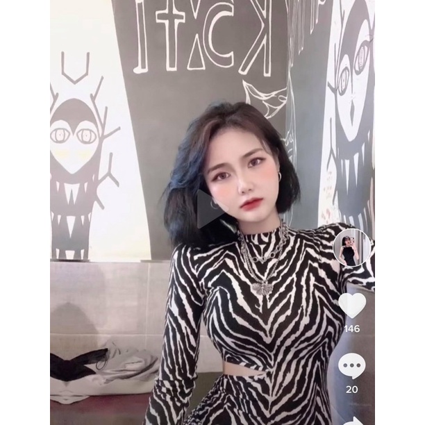 Đầm Body Tay Dài Hoạ Tiết Ngựa Vằn Khoét Eo Cột Dây | BigBuy360 - bigbuy360.vn