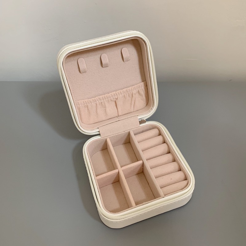 Hộp Đựng Trang Sức Thiết Kế Đơn Giản Xinh Xắn