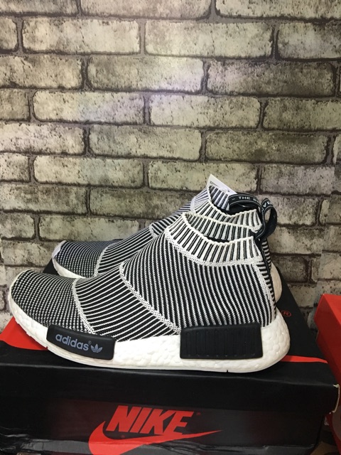 Giày nmd city sock