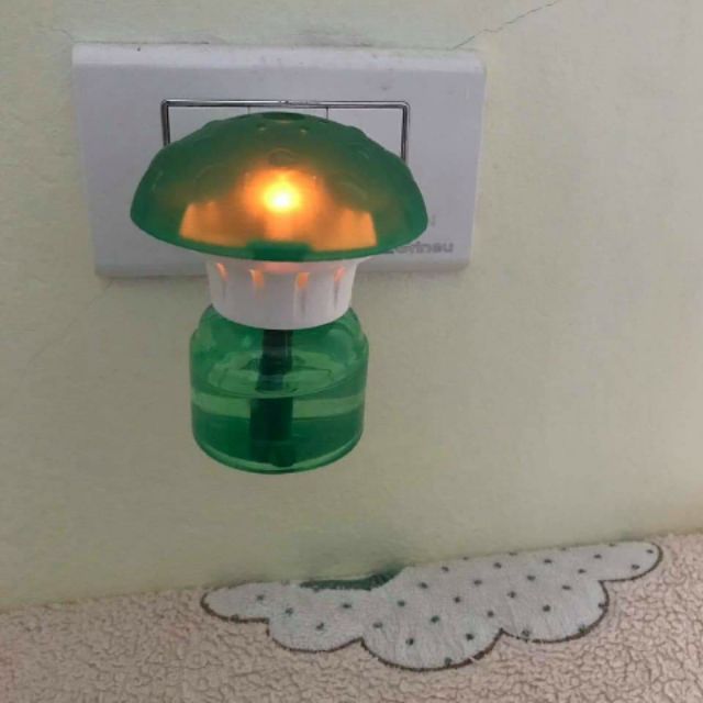 Đèn đuổi muỗi tinh dầu Hàn Quốc