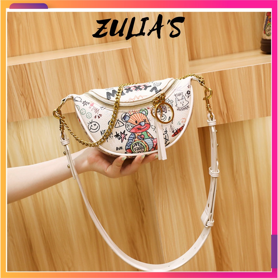 Túi đeo chéo nữ hoạ tiết gấu 2 dây đeo dáng yên ngựa Zuliashop8386