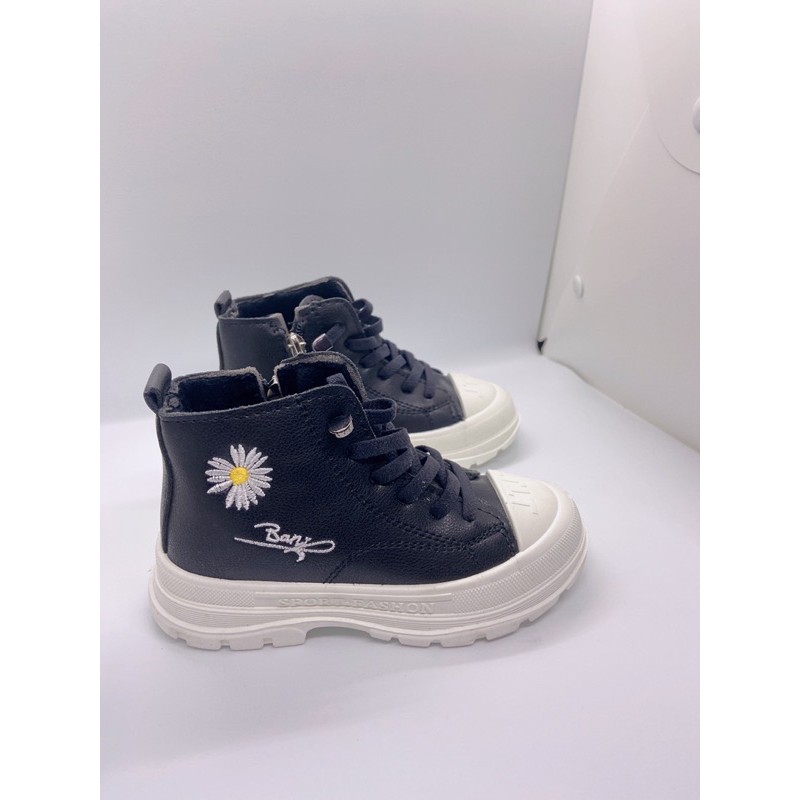 giày cho bé cao cổ. boot bea gái bé trai cúc đen size 26-37
